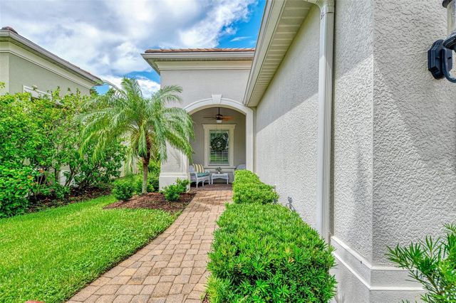 4850 MAYMONT PARK CIRCLE, Bradenton, FL 34203