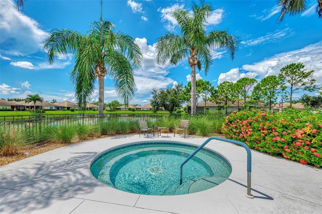 4850 MAYMONT PARK CIRCLE, Bradenton, FL 34203