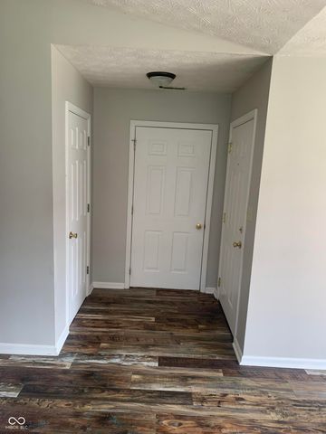 1430 Sanner Drive, Greenwood, IN 46143