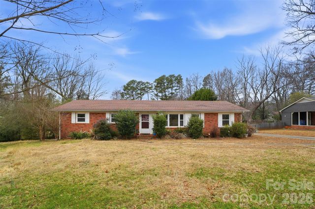 3029 Cresthill Drive, Charlotte, NC 28212