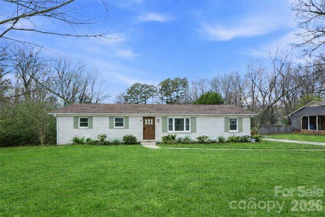 3029 Cresthill Drive, Charlotte, NC 28212