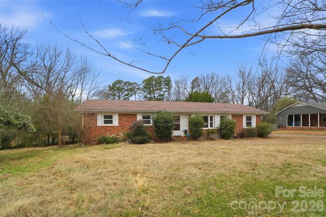 3029 Cresthill Drive, Charlotte, NC 28212