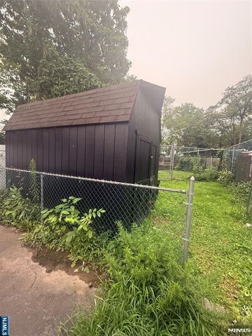 326 Alden Street, Orange, NJ 07050
