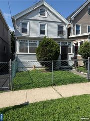 326 Alden Street, Orange, NJ 07050
