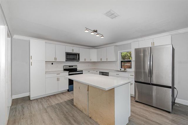 120 EAST STREET, Altamonte Springs, FL 32701