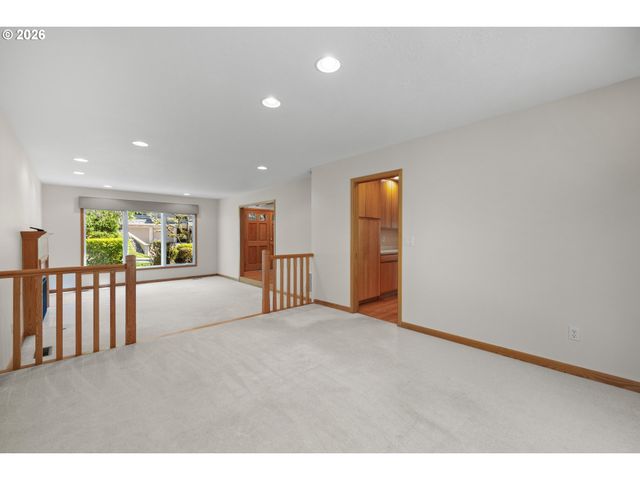 18362 Sw ANDUIN Ter, Lake Oswego, OR 97034