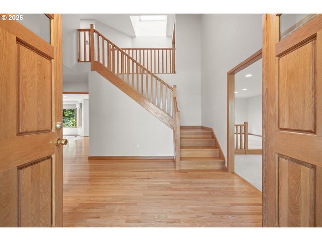 18362 Sw ANDUIN Ter, Lake Oswego, OR 97034