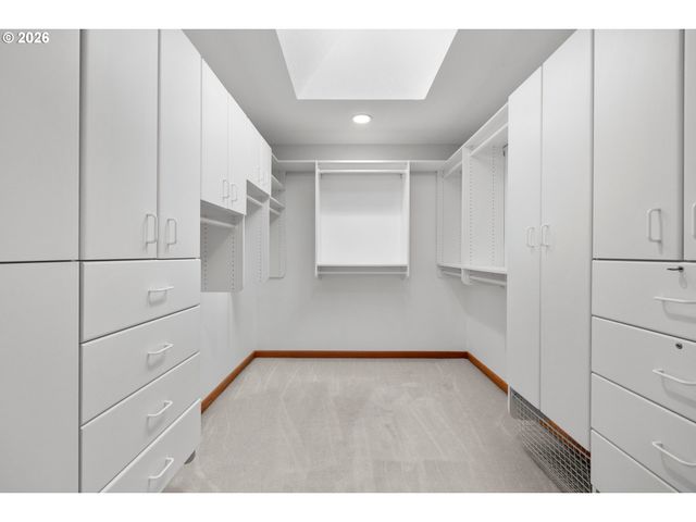 18362 Sw ANDUIN Ter, Lake Oswego, OR 97034