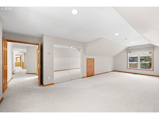 18362 Sw ANDUIN Ter, Lake Oswego, OR 97034