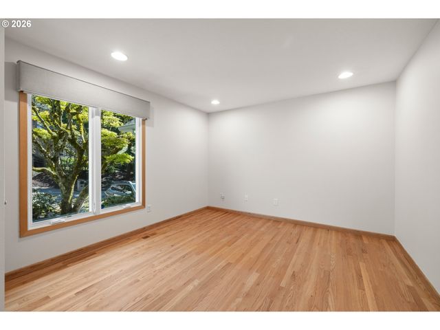 18362 Sw ANDUIN Ter, Lake Oswego, OR 97034