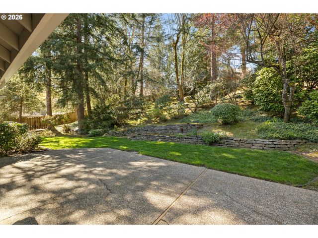 18362 Sw ANDUIN Ter, Lake Oswego, OR 97034