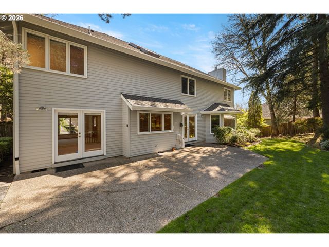 18362 Sw ANDUIN Ter, Lake Oswego, OR 97034
