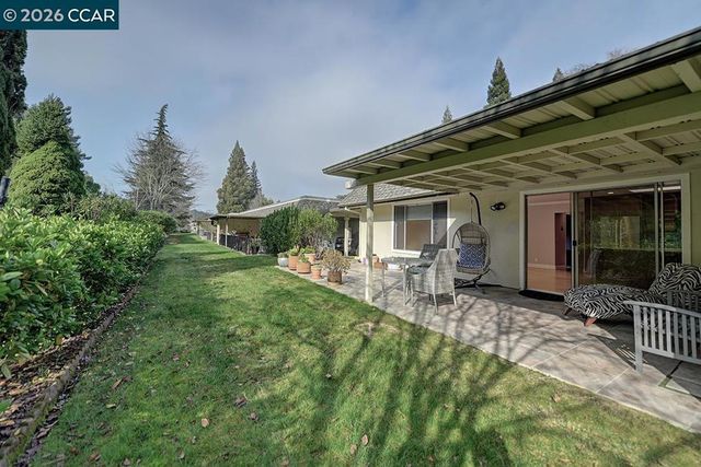 2708 Ptarmigan Dr 2, Walnut Creek, CA 94595