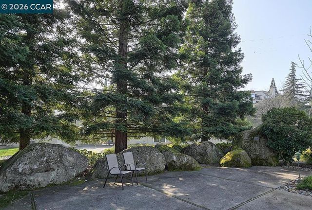 2708 Ptarmigan Dr 2, Walnut Creek, CA 94595