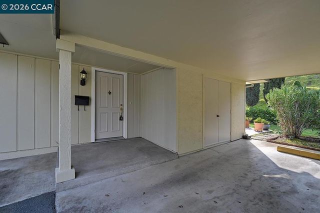 2708 Ptarmigan Dr 2, Walnut Creek, CA 94595