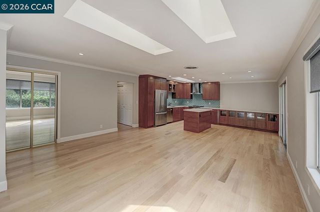 2708 Ptarmigan Dr 2, Walnut Creek, CA 94595