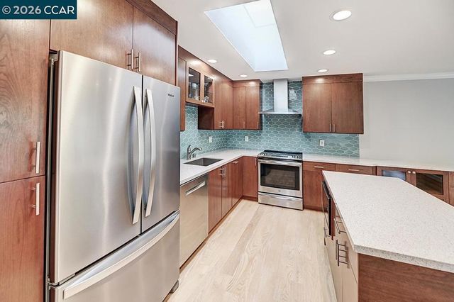 2708 Ptarmigan Dr 2, Walnut Creek, CA 94595