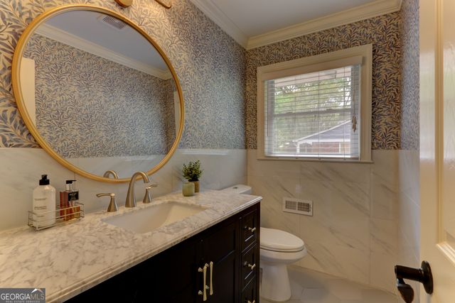 870 Starlight Drive, Sandy Springs, GA 30342