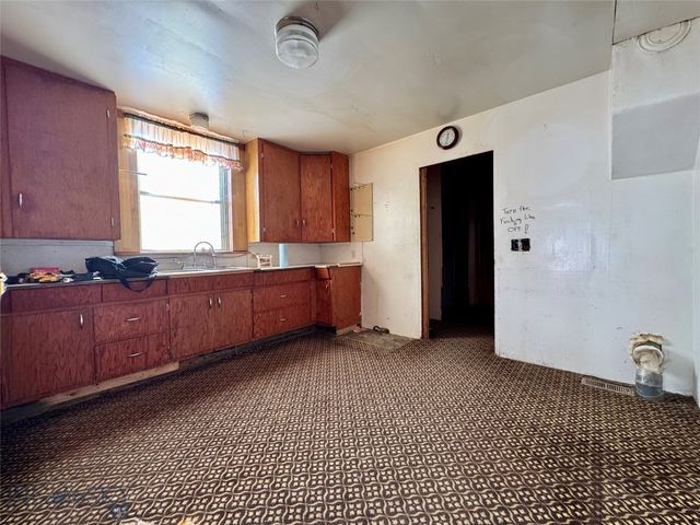 407 N Main St., Livingston, MT 59047