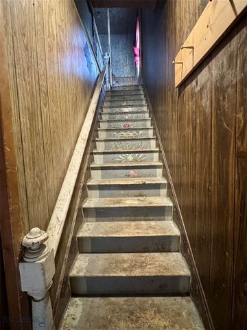 407 N Main St., Livingston, MT 59047