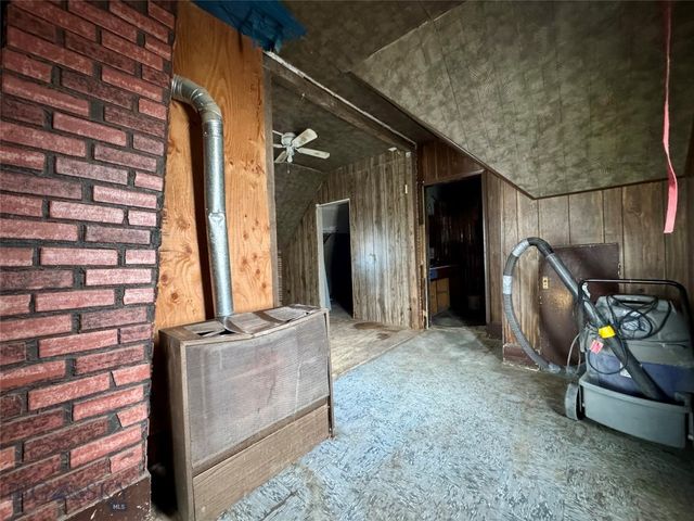 407 N Main St., Livingston, MT 59047