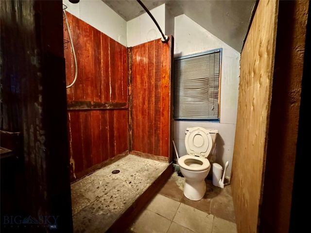 407 N Main St., Livingston, MT 59047