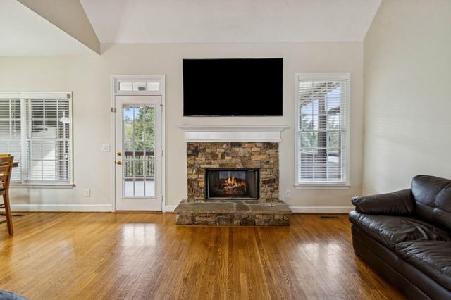 5223 Hampton Mill Drive, Flowery Branch, GA 30542