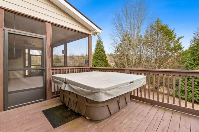 5223 Hampton Mill Drive, Flowery Branch, GA 30542