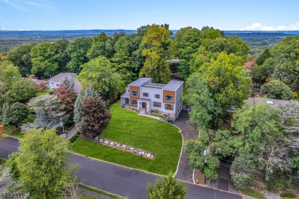 8 Fordham Rd, Livingston Twp., NJ 07039 — photo 4