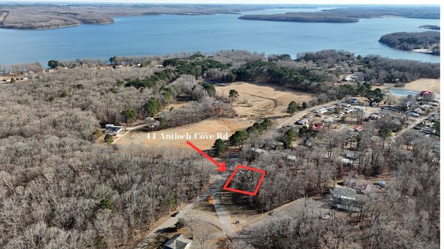 44 Antioch Cove Rd, Springville, TN 38256