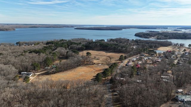 44 Antioch Cove Rd, Springville, TN 38256