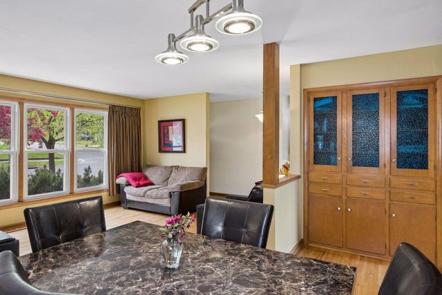 1939 Munster Avenue, Saint Paul, MN 55116