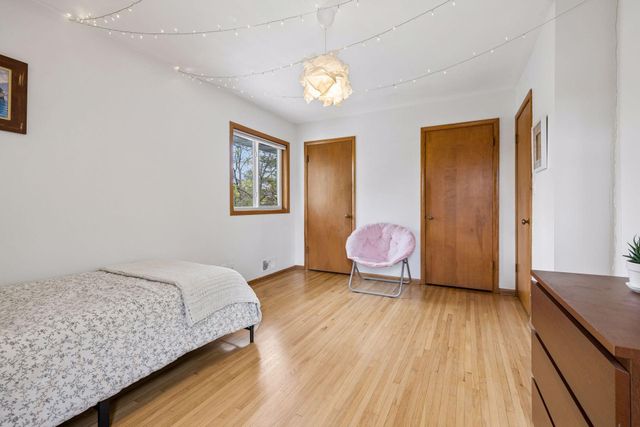 1939 Munster Avenue, Saint Paul, MN 55116