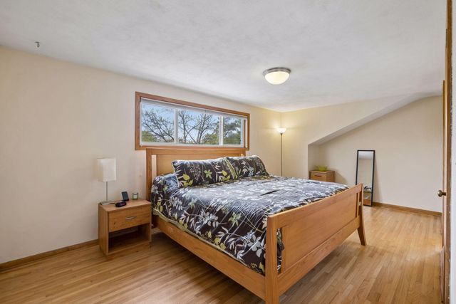 1939 Munster Avenue, Saint Paul, MN 55116