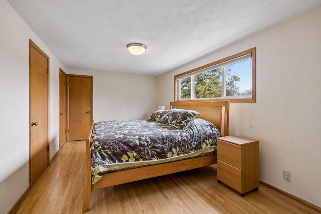 1939 Munster Avenue, Saint Paul, MN 55116