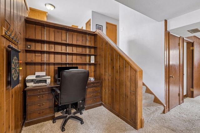 1939 Munster Avenue, Saint Paul, MN 55116