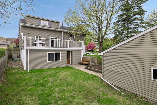 1939 Munster Avenue, Saint Paul, MN 55116