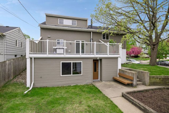 1939 Munster Avenue, Saint Paul, MN 55116