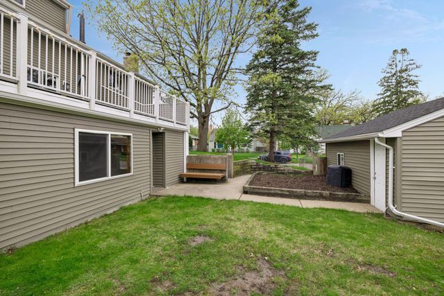 1939 Munster Avenue, Saint Paul, MN 55116
