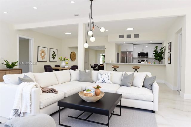 4501 Jefferson St, Hollywood, FL 33021