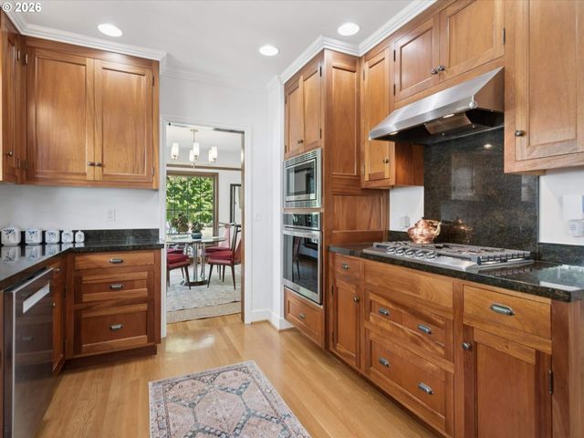 2235 Ne 25TH Ave, Portland, OR 97212