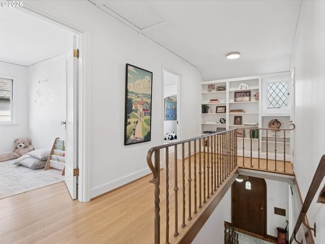 2235 Ne 25TH Ave, Portland, OR 97212