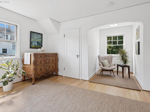 2235 Ne 25TH Ave, Portland, OR 97212