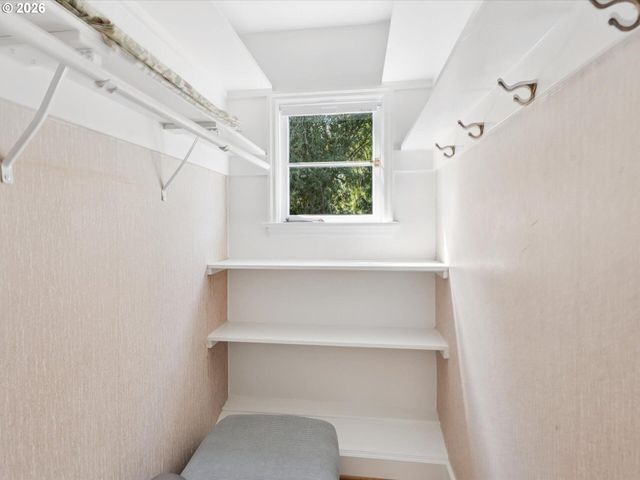 2235 Ne 25TH Ave, Portland, OR 97212