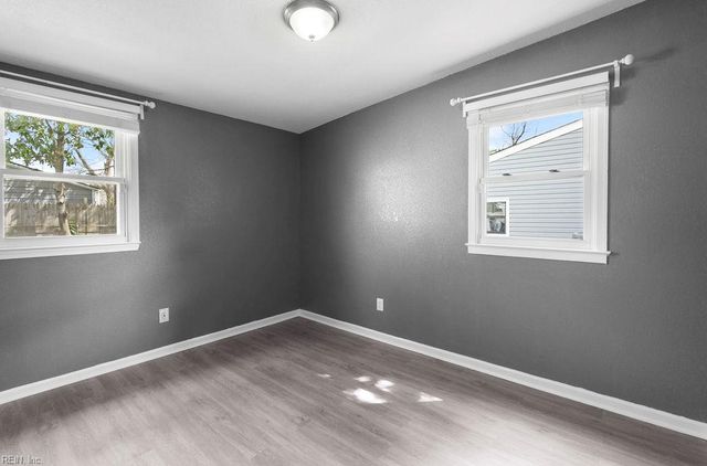 2923 Scotia DR, Chesapeake, VA 23325