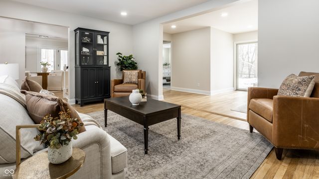 11809 Pebble Brook Lane, Carmel, IN 46033