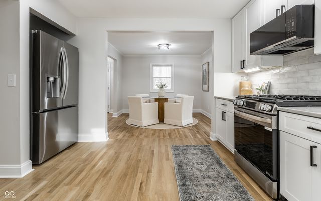 11809 Pebble Brook Lane, Carmel, IN 46033