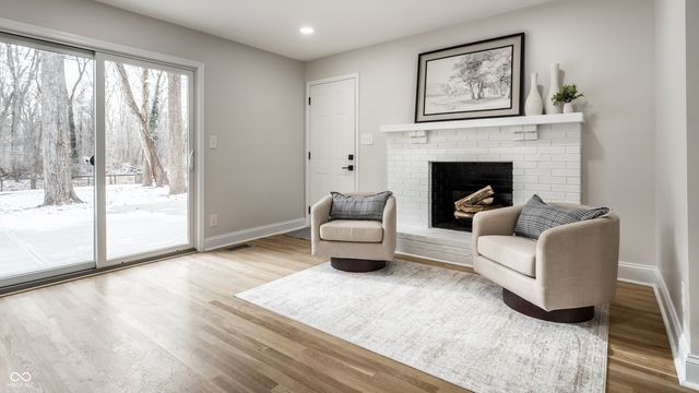 11809 Pebble Brook Lane, Carmel, IN 46033