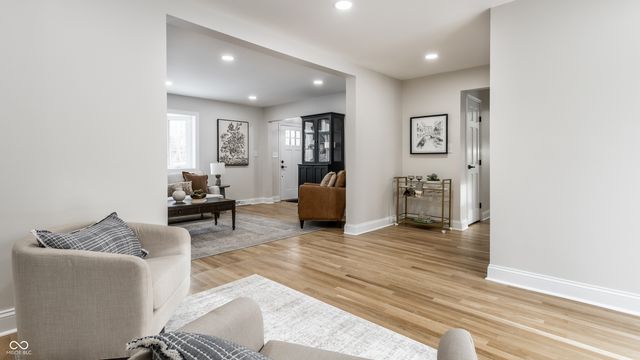 11809 Pebble Brook Lane, Carmel, IN 46033