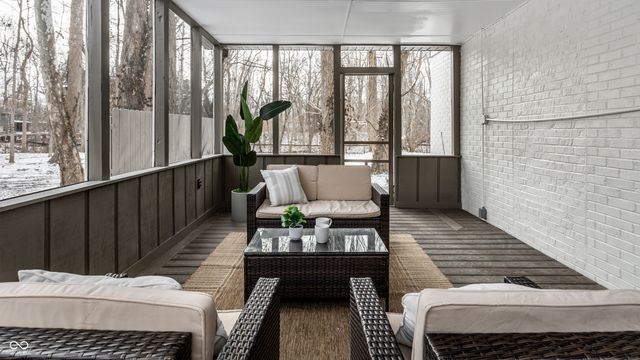 11809 Pebble Brook Lane, Carmel, IN 46033